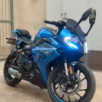 کی وی ۲۵۰ ریس بنلی keeway 250 race