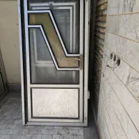 درب و پنجره آلومنیومی