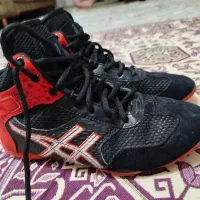 دوبنده  لباس  ورزشی  کشتی  کفش  کشتی