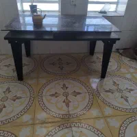 میز نهار خوری سرحال و تمیز