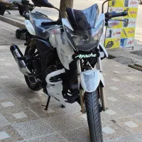 آپاچی ۱۸۰ مدل 95 عروسک