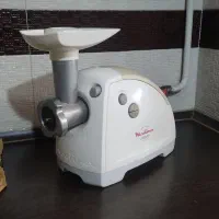 چرخ گوشت Moulinex HV8 ساخت فرانسه  تمیز و سالم