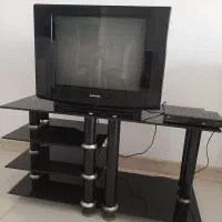 تلویزیون سامسونگ ۲۱ اینچ با میز و دستگاه دیجیتال