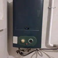 آبگرمکن شمعک دار دیواری