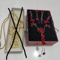 ست بدلیجات گردنبند و گوشواره نو 450/000