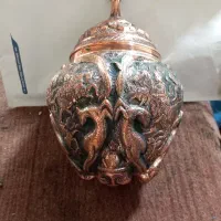 شکلات خوری قلمز نی برجسه
