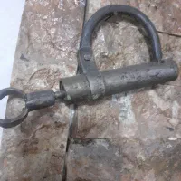 قفل قدیمی