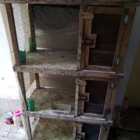 سلام یک قفس چوبی توری  3 طبقه.