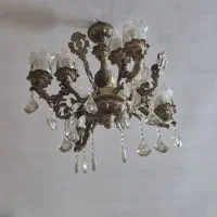 لوستر ۸ شعله