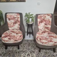 مبل ۷ نفره و میز وسط و میزناهارخوری ۸ نفره
