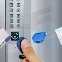 دستگاه کنترل تردد آسانسور