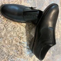 کفش ۴۲و کمربند و کراوات