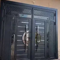 مدل دار و طراح پیووت تمام فرفورژه ساده درب حیاطی