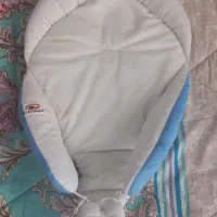 پشه بند .آغوشی