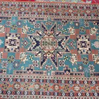 فرش دستباف قدیمی ۱.۵×۲ متر طرح خاص و متقارن سالم