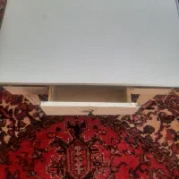 میز فلزی