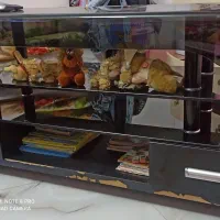 میز تلویزیون شیشه ای