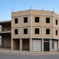 خانه ۱۱۰ متری نیمه‌کاره با پارکینگ