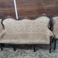 مبل نیمه سلطنتی