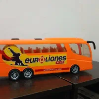 اتوبوس اسباب‌ بازی
