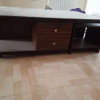 میز همراه با عسلی و 4 کشو