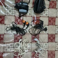 شارژر و هندزفری و پاور بانک مستعمل و نیاز به تعمیر