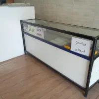 ویترین 2 متری