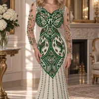 اجاره لباس مجلسی و مکاپ حرفه ای در باغمیشه