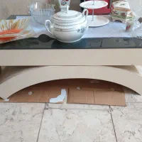 میز بزرگ و تمیز
