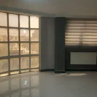 دفتر کار ۵۸ متری بر خیابان اصلی