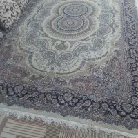 فرش کرم تمیز در حد نو