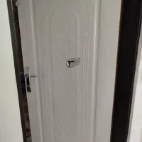 تعمیر درب چوبی شکسته کمد کابینت در منزل