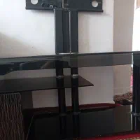 زیر تلویزیون شیشه ای