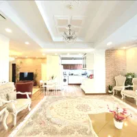 136-متر-3-خواب-رینگ-یک-دریاچه-خوشنقشه-غرق-در-نور