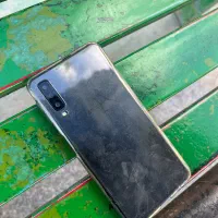 گوشیت سامسونگ Galaxy A7 (2018)