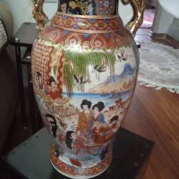 گلدان جینی با گل هاش