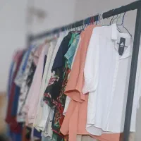 لباس دست دوم