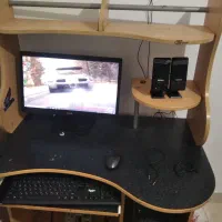 میز کامپیوتر