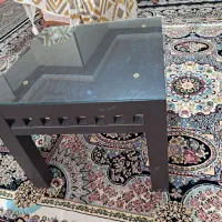 ۲عددمیزمناسب مغازه ،سالم وتمیز،داری شیشه