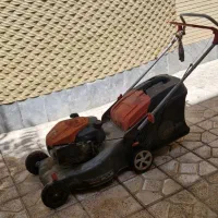 یک عدد دستگاه چمن زنی به فروش میرسد