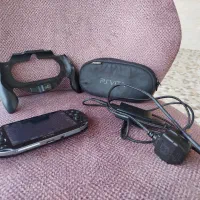 یک عدد ps vita فت کپی خور شده با رم