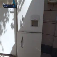 دوعدد یخچال سالم