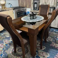 میز نهارخوری ۴ نفره