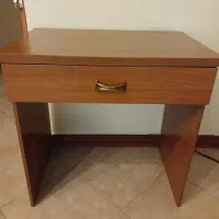 میز کشو دار