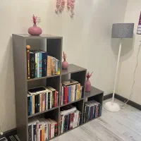 کتابخانه پلکانی زیبا ،خوشرنگ و مدرن