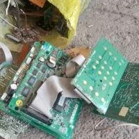 باسلام مقداری کیت دوبر سبز و قهوی