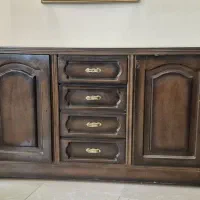 بوفه‌ی چوبی