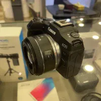 فروش ویژه Canon R8همراه لنز محبوب RF 50mm F1.8