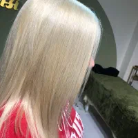 تخفیف ۴۰٪رنگ و لایت وتراپی مو با نتیجه شیک و طبیعی