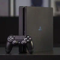Play station 4 slim